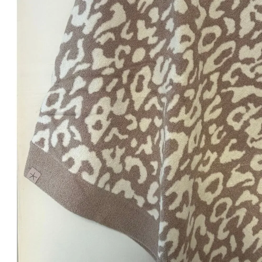 NWT Barefoot Dreams CozyChic Ultra Lite Ocean Breeze Poncho Faded Rose Animal OS - Picture 7 of 7